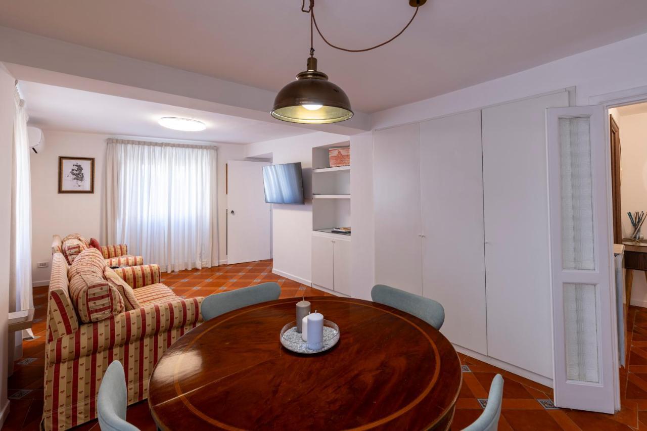 Parlamento Luxury Apartment Rome Exterior photo