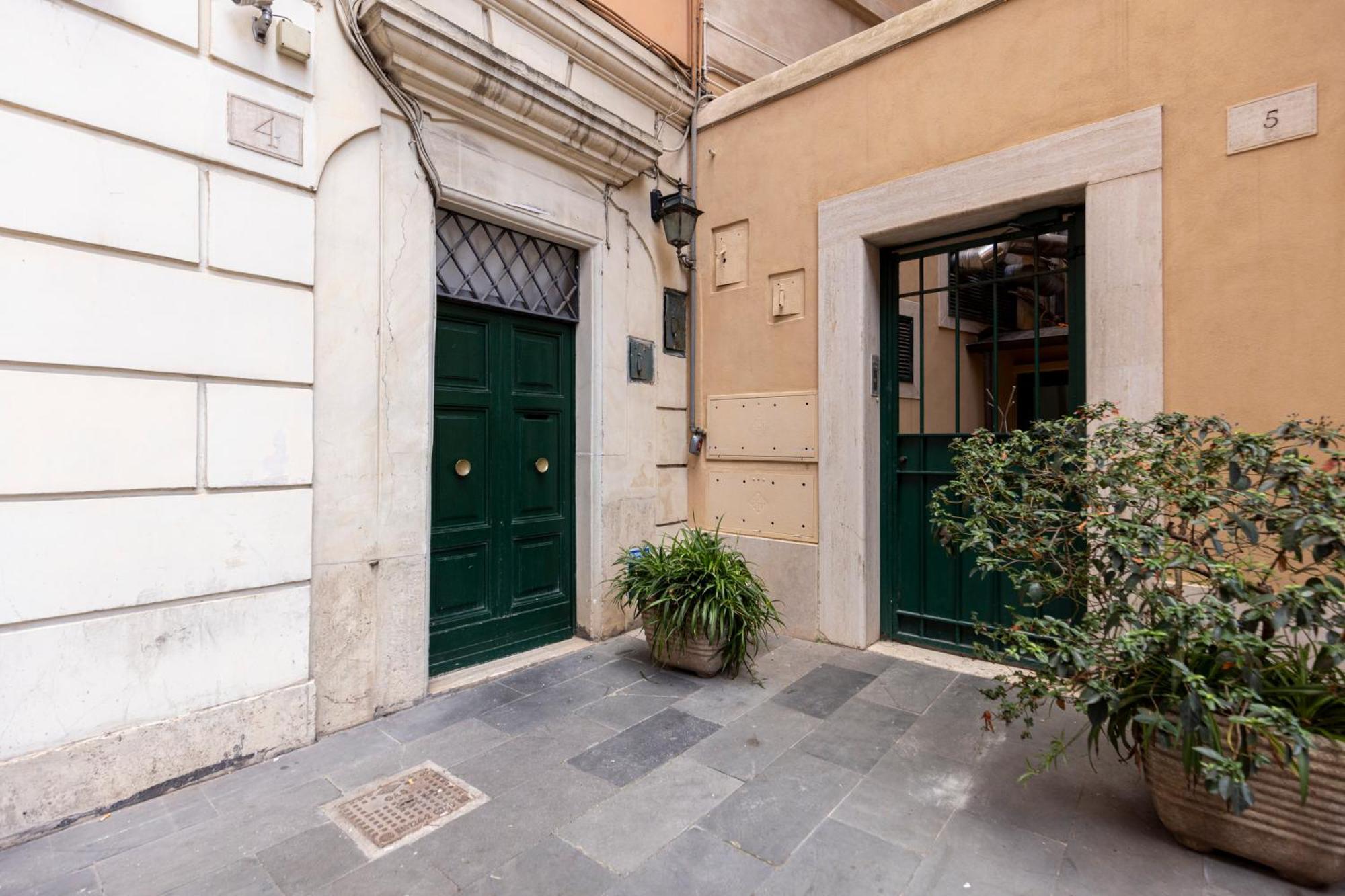 Parlamento Luxury Apartment Rome Exterior photo